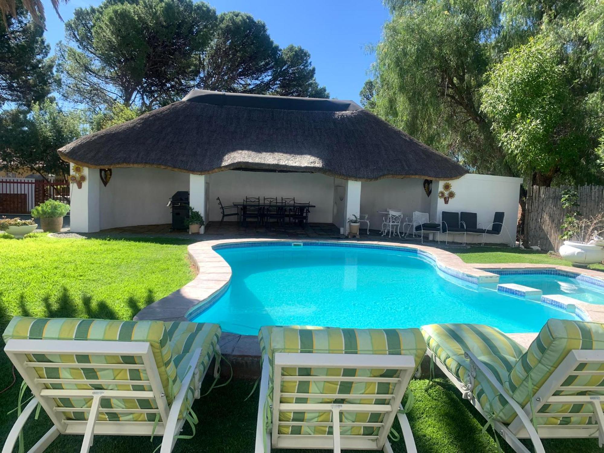 Victoria Oaks Guesthouse Victoria West Экстерьер фото
