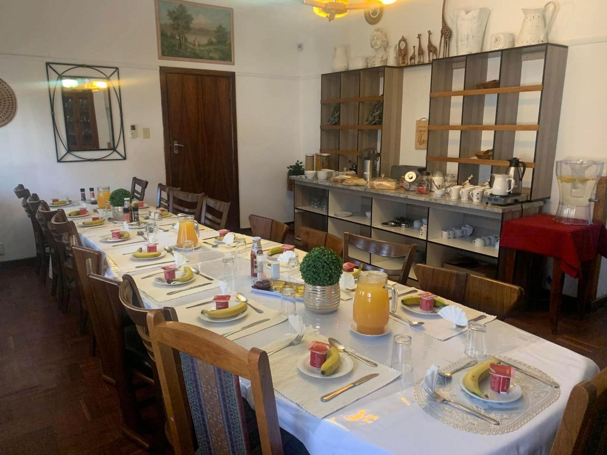 Victoria Oaks Guesthouse Victoria West Экстерьер фото
