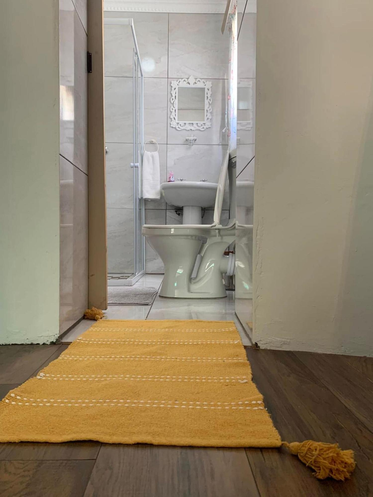 Victoria Oaks Guesthouse Victoria West Экстерьер фото